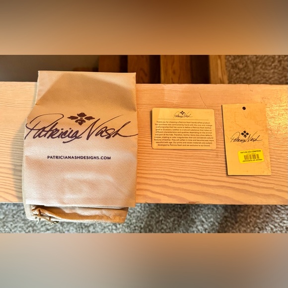 Patricia Nash Floral Leather Clutch / Shoulder Bag NWT - Picture 12 of 13